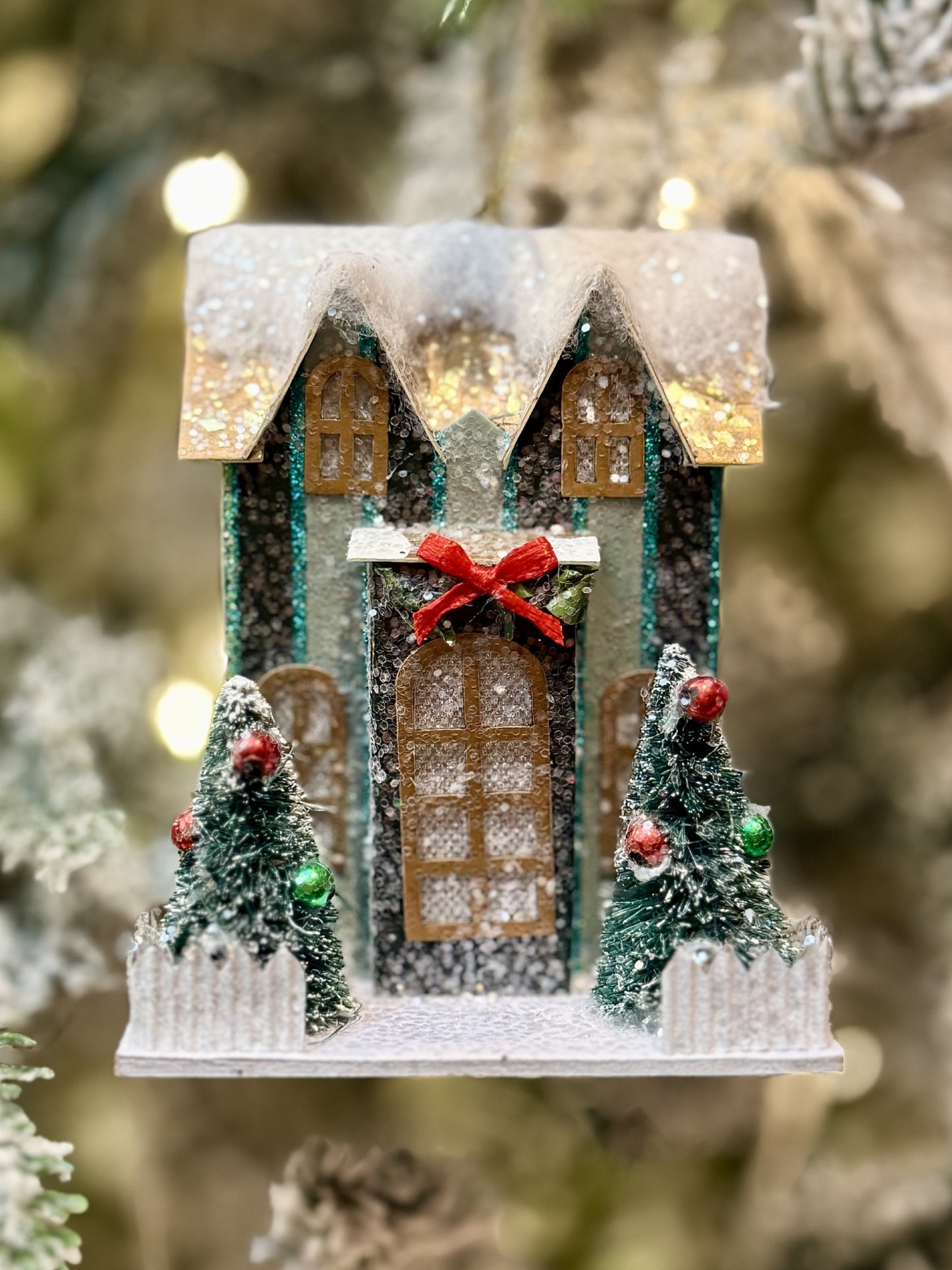 Hanging Ornament Lit House - Green Stripe 4512531