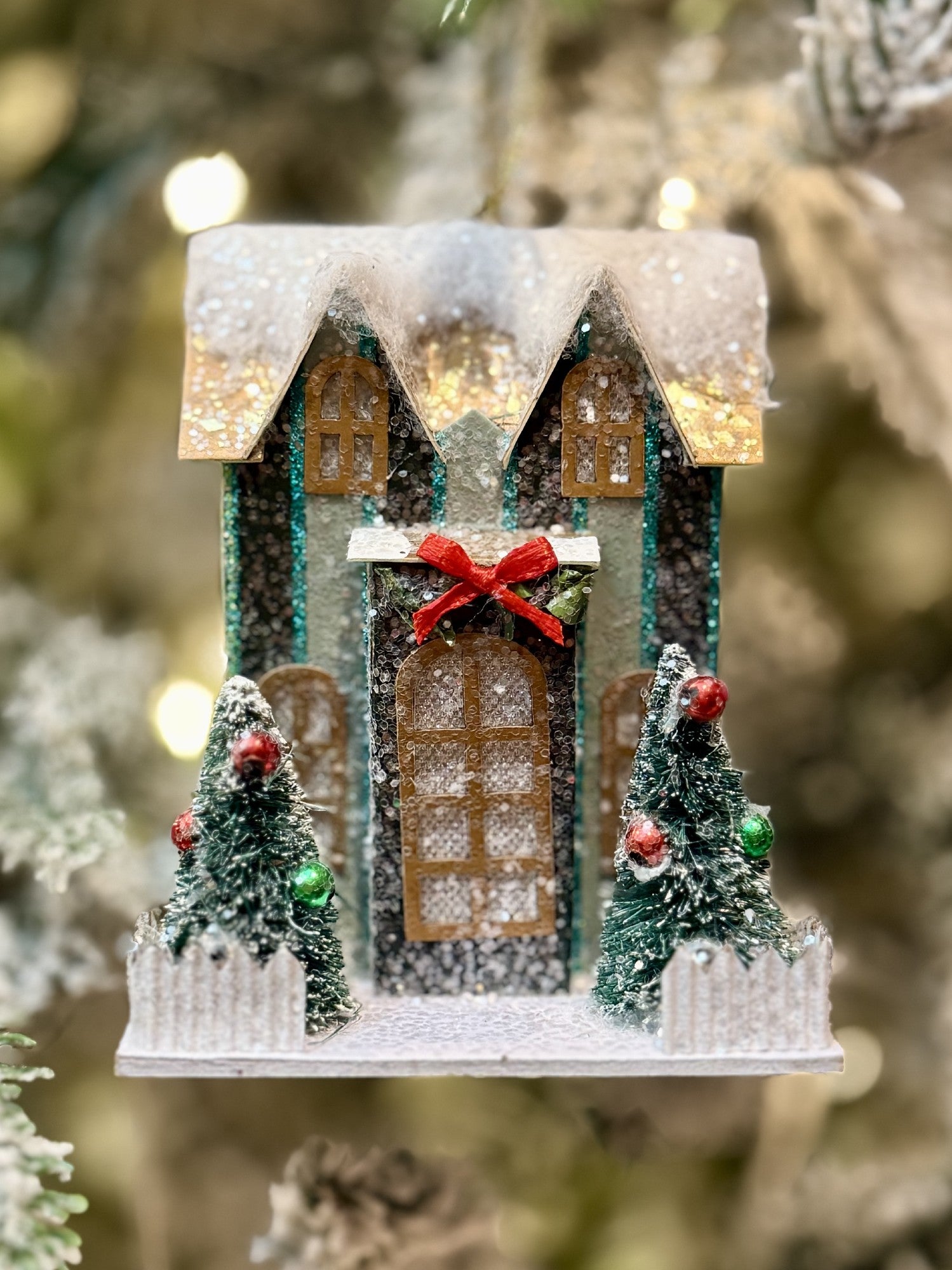 Hanging Ornament Lit House - Green Stripe 4512531