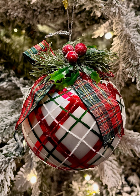 RED, GREEN & WHITE PLAID WITH BOW ROUND GLASS ORNAMENT 4520905