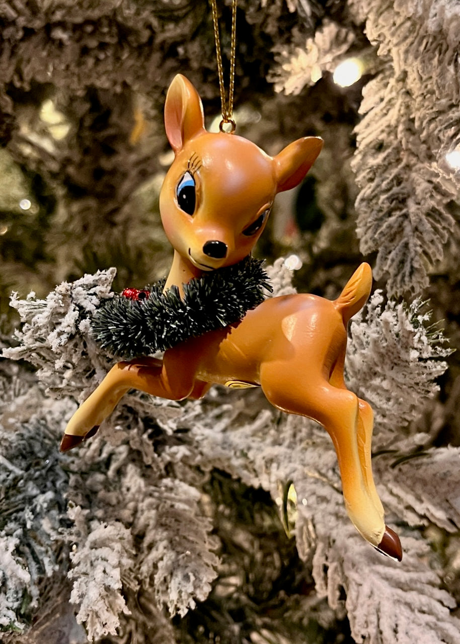VINTAGE DEER WITH WREATH ORNAMENT B 4520078