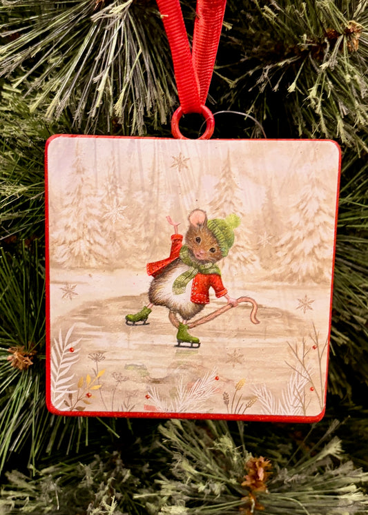 MOUSE ON ICE SKATES METAL DISC ORNAMENT 4536605