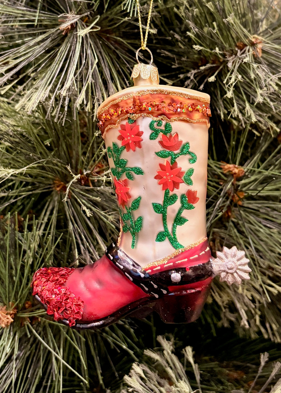 WHITE WESTERN BOOT GLASS ORNAMENT 4552907