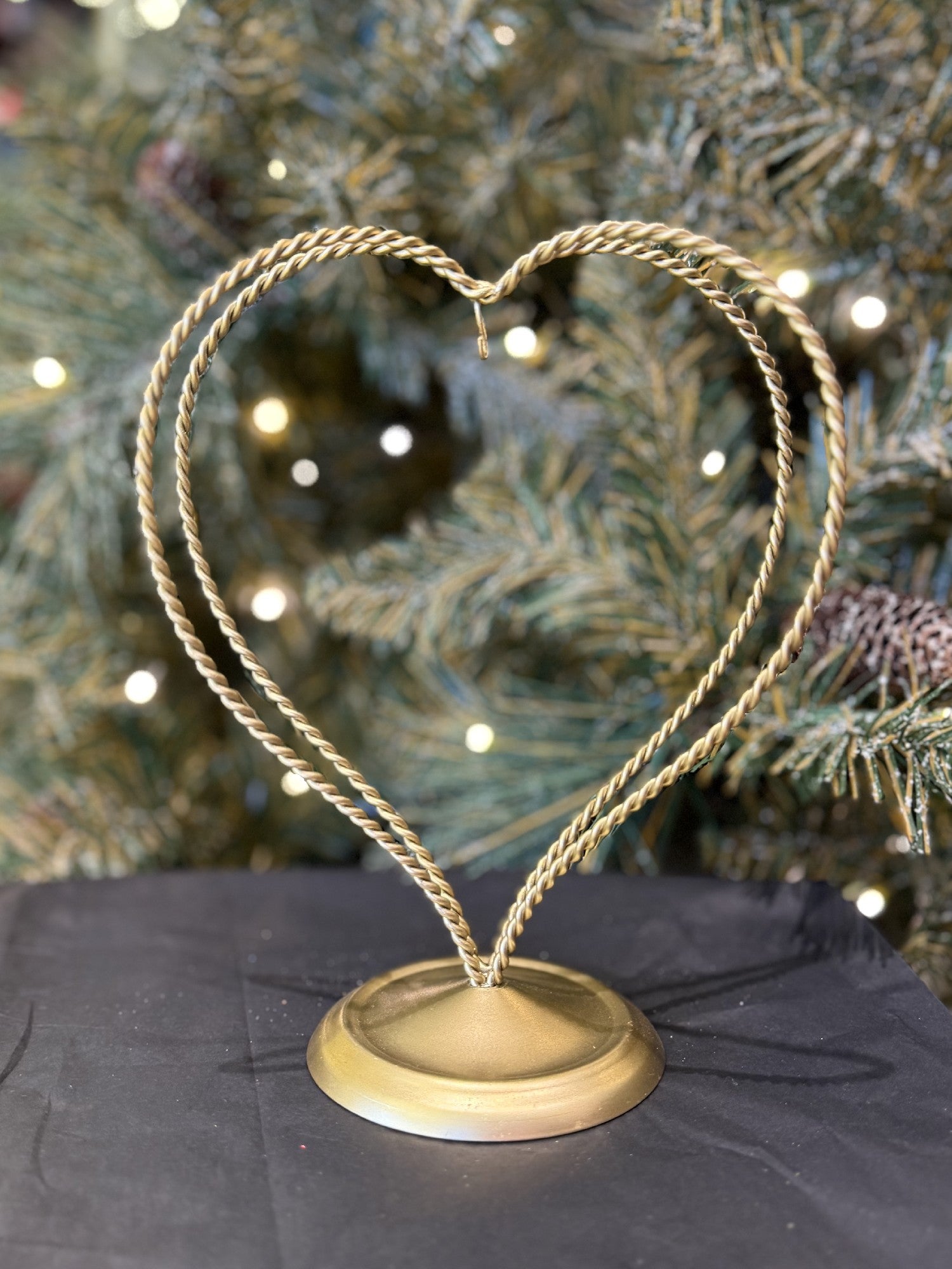 Double Wire Heart Gold Metal Ornament Stand
