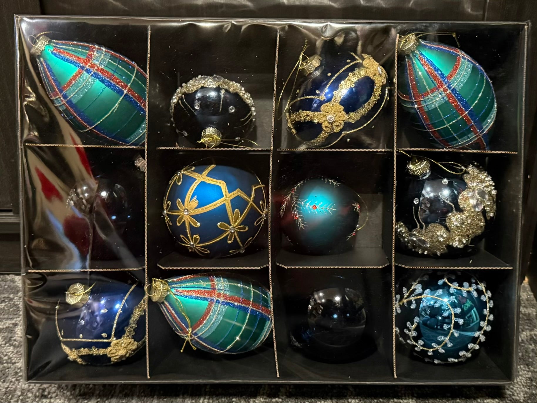 AMANDA'S ORNAMENT COLLECTION - MODDY BLUES