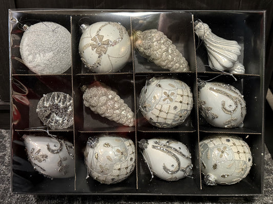 AMANDA'S ORNAMENT COLLECTION - LET IT SPARKLE