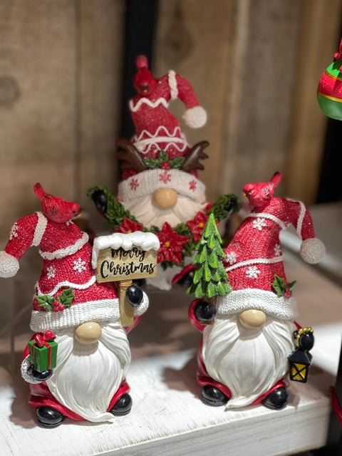 GNOME WITH GARLAND XM889