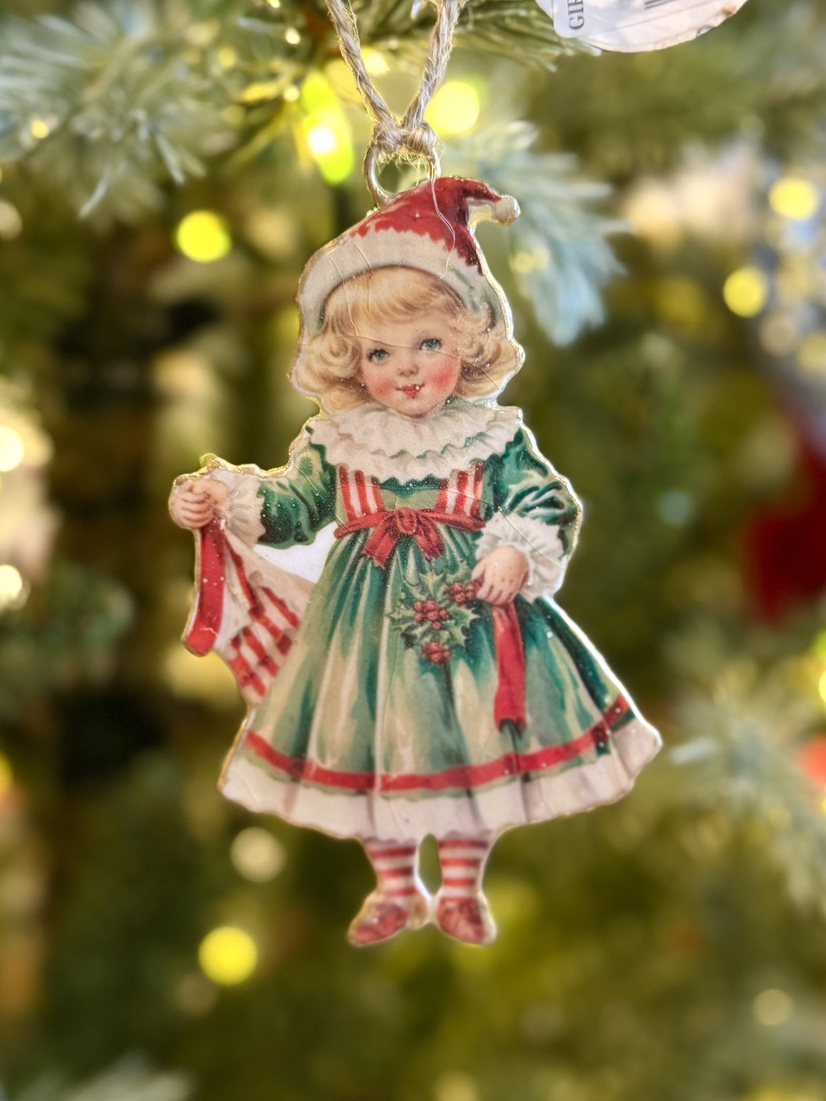 GIRL METAL NOSTALGIC ORNAMENT XM1150