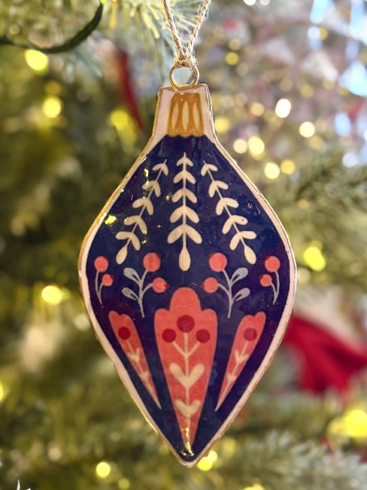 BLUE NOSTALGIC METAL DROP ORNAMENT XM1153