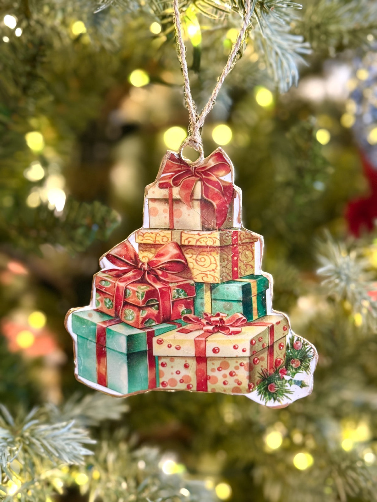 PRESENT STACK METAL ORNAMENTXM1156