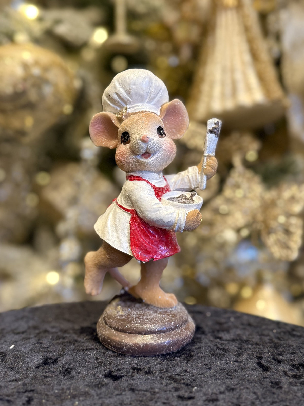 MOUSE CHOCOLATIER WITH BOWL 4630523