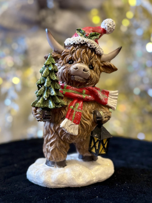 STANDING HIGHLAND COW WITH TREE & SANTA HAT 26773