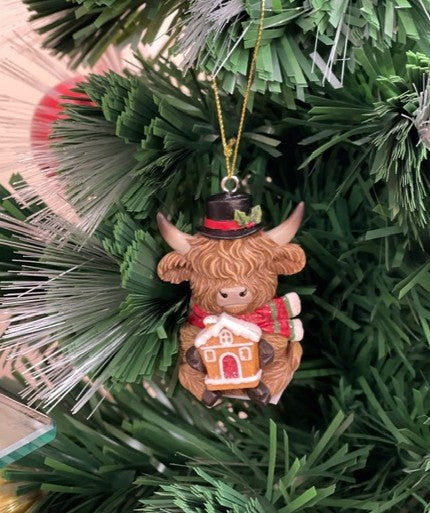 CHRISTMAS HIGHLAND COW WITH GINGERBREAD HOUSE HANGING ORNAMENT 27603
