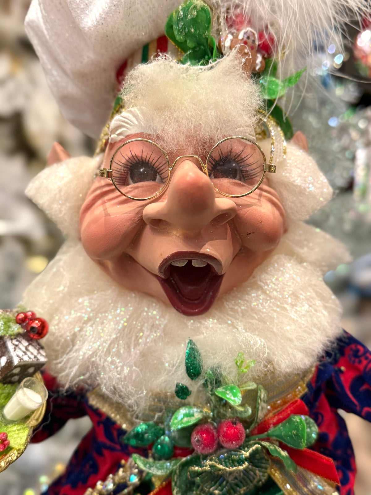 MARK ROBERTS - Medium Cookies and Milk Elf 51-64070