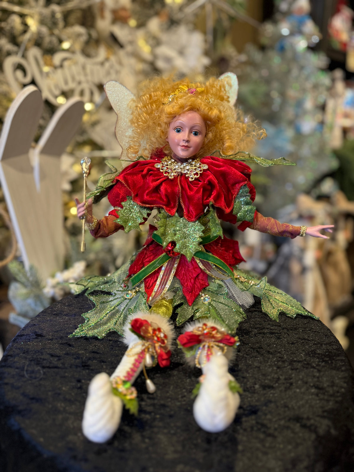 MARK ROBERTS - Medium Holly Bells Fairy 51-64344