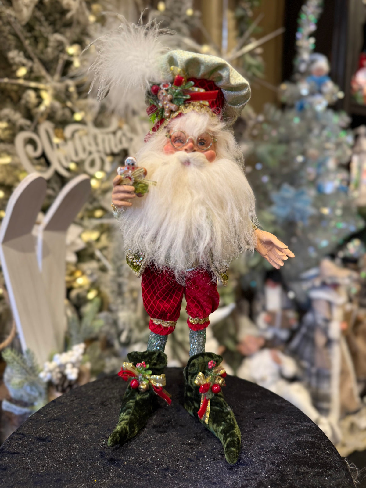 MARK ROBERTS - Small North Pole Gingerbread Elf 51-64136