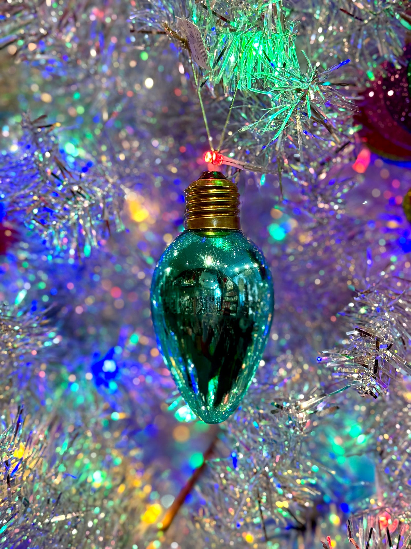 RETRO AQUA BULB ORNAMENT ECI183