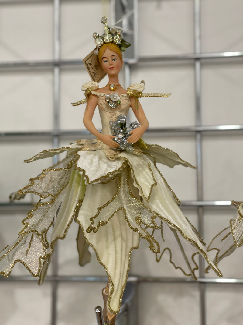 MARK ROBERTS IVORY BALLERINA ARMS DOWN ORNAMENTS 36-54234
