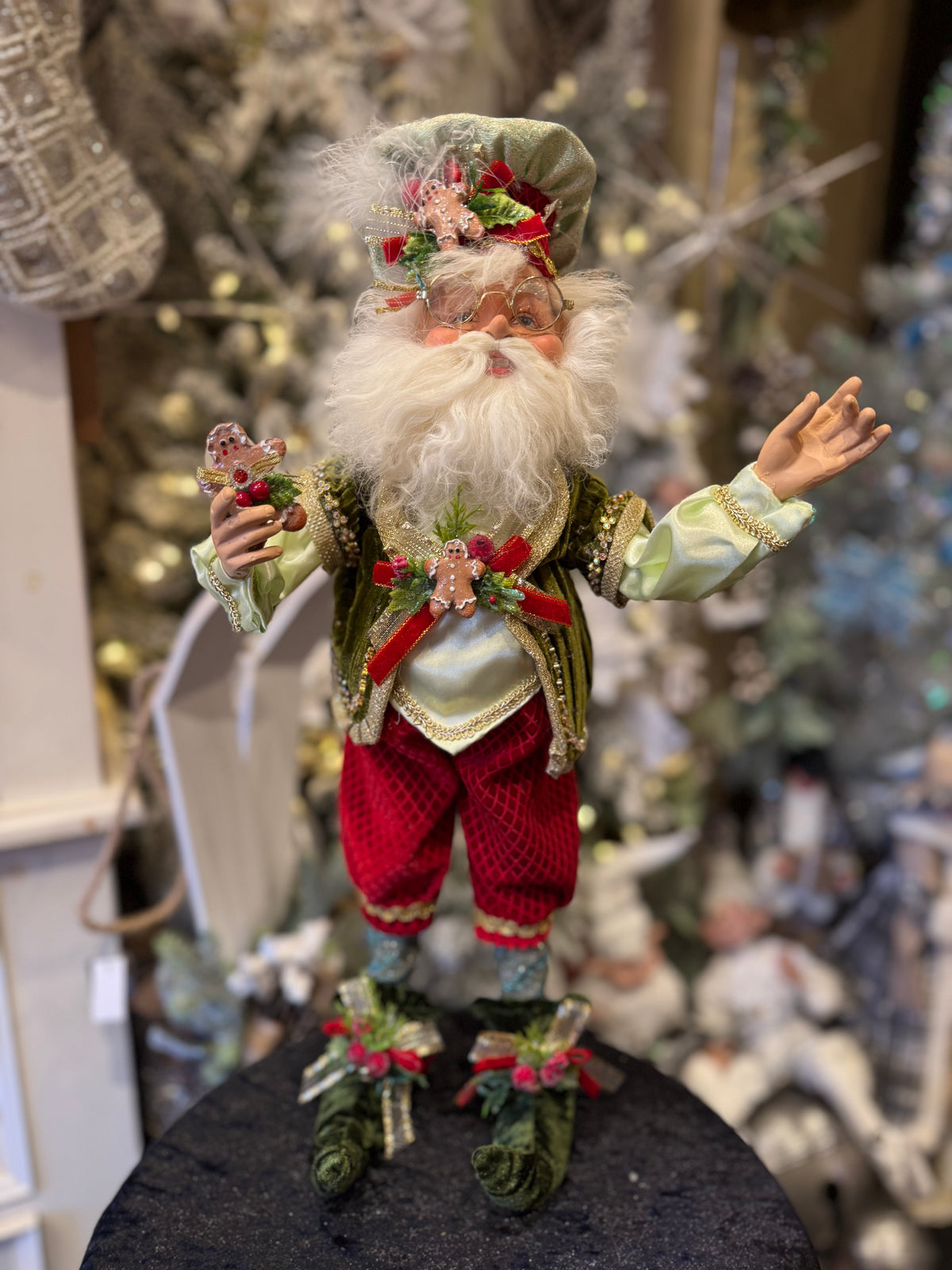 MARK ROBERTS - Medium North Pole Gingerbread Elf 51-64138