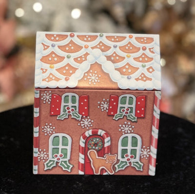 LARGE TIN GINGERBREAD HOUSE BOX DK700