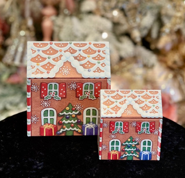 LARGE TIN GINGERBREAD HOUSE BOX DK700