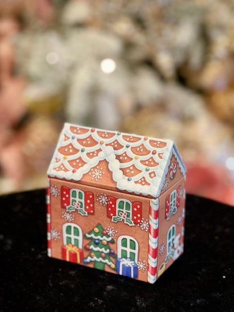 SMALL TIN GINGERBREAD HOUSE BOX DK711