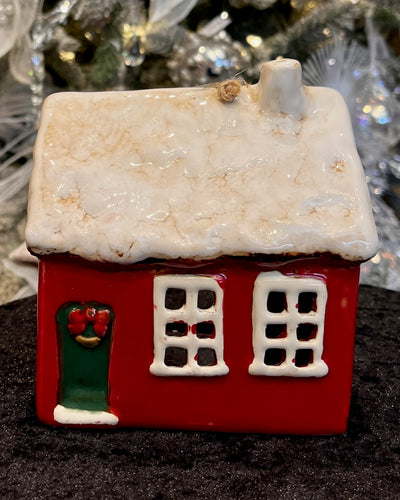 STONEWARE VILLAGE - CHRISTMAS RED WITH GREEN DOOR TEALIGHT HOUSE 3610801