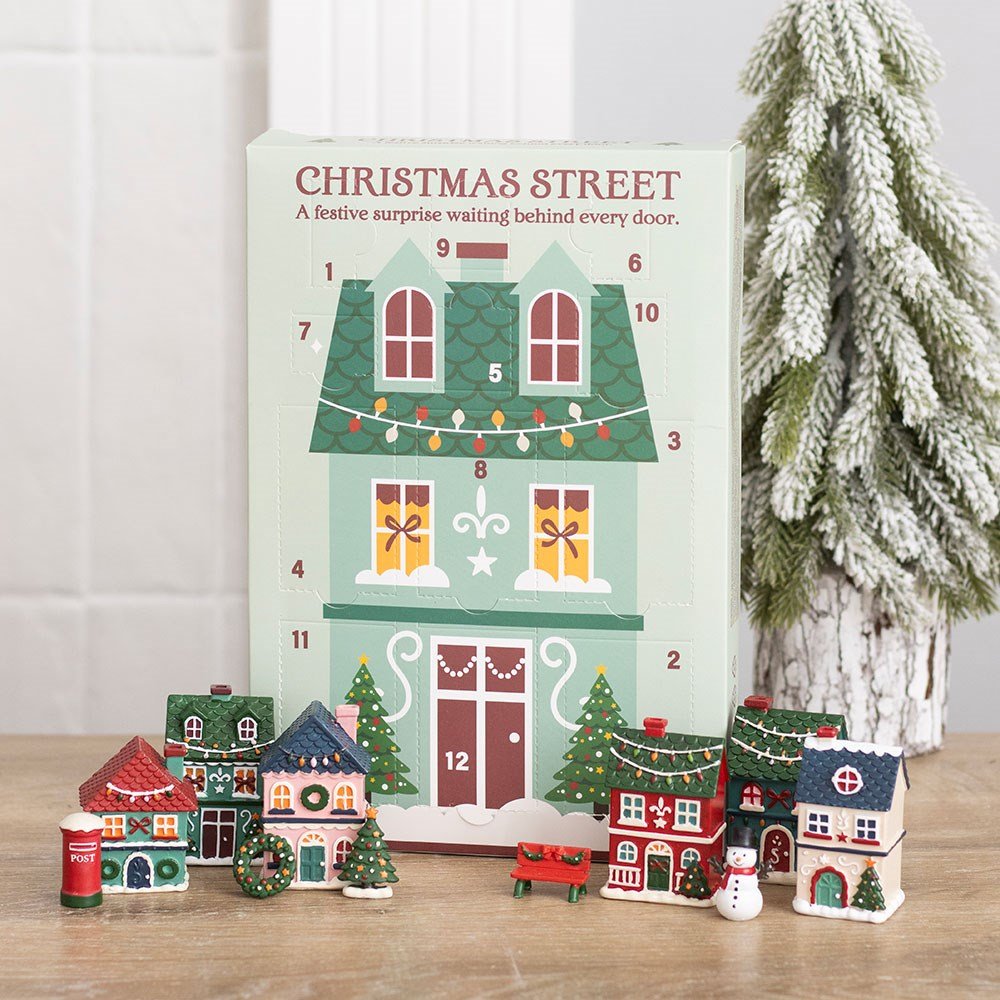 12-Day Christmas Street Scene Advent Calendar XS50527