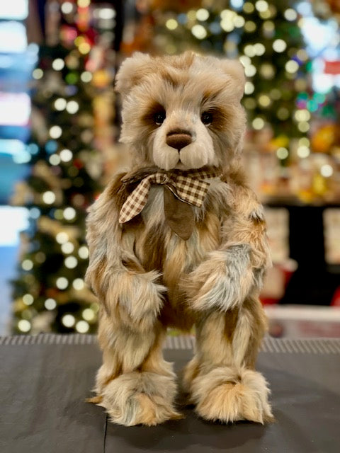 CHARLIE BEARS - HEARTWOOD