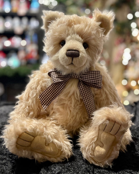 CHARLIE BEARS - WHITTAKER