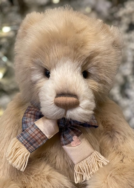 CHARLIE BEARS - JAKUB