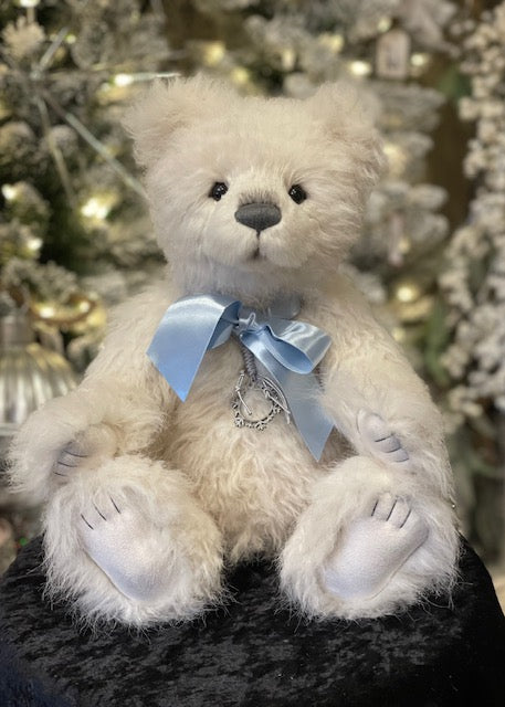 CHARLIE BEARS - SNOWDEN