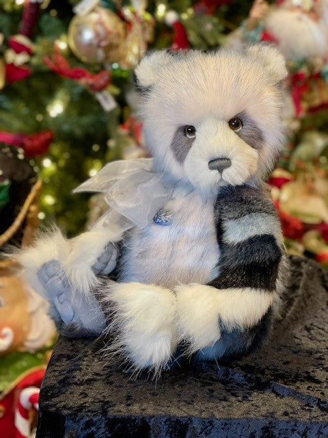 CHARLIE BEARS - ISLA