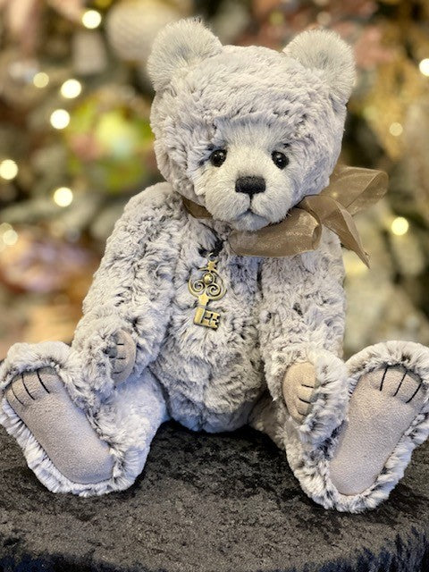 CHARLIE BEARS - RONAN