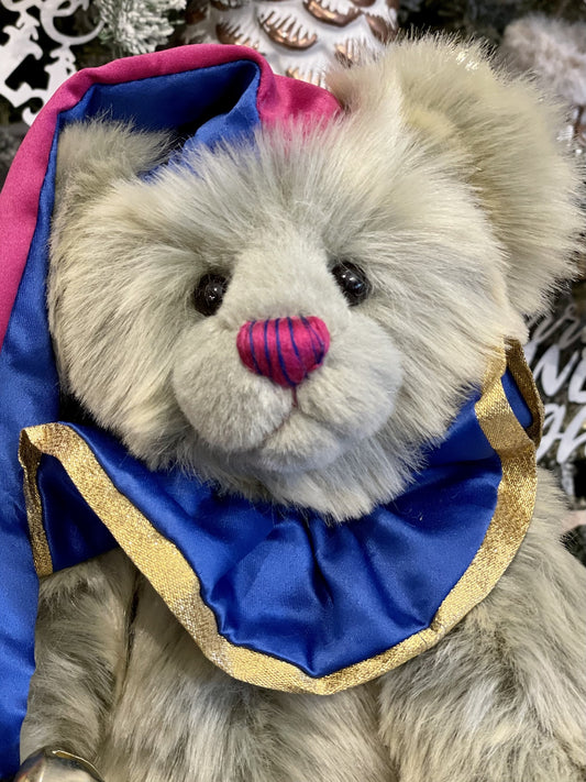 CHARLIE BEARS - SMIRK