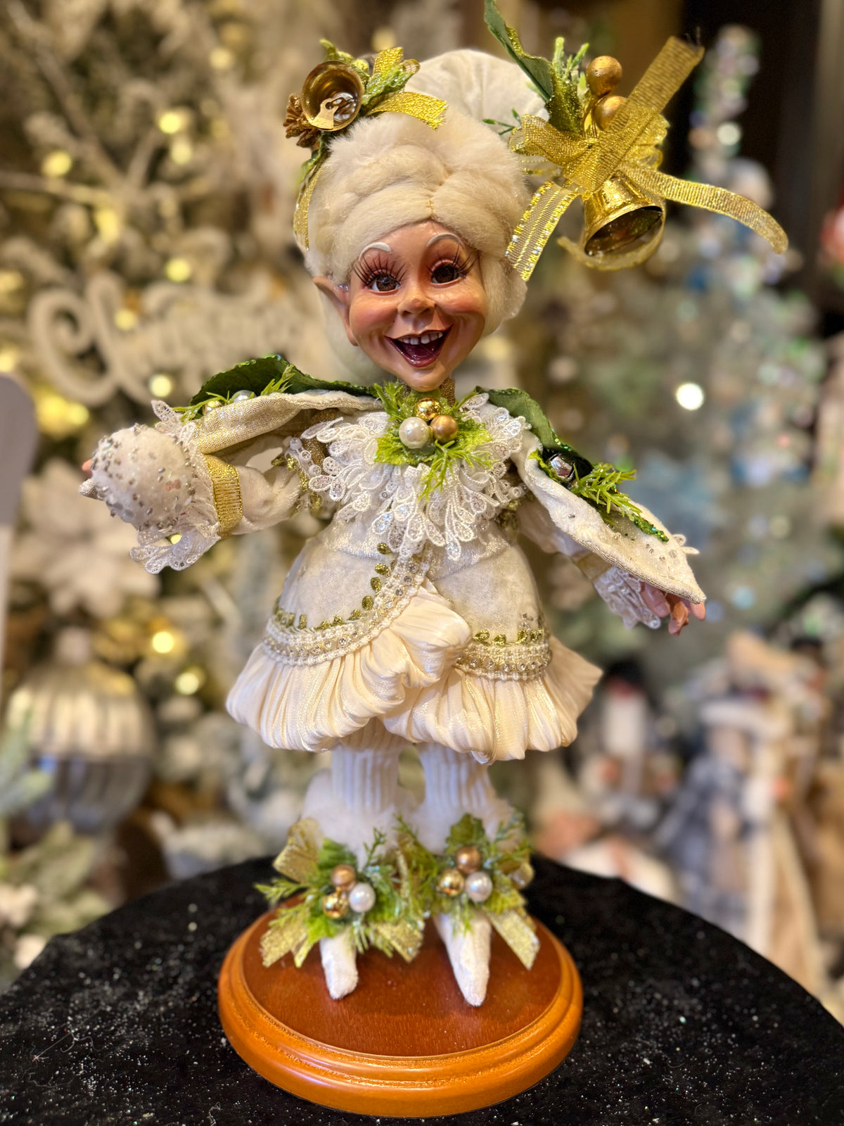 MARK ROBERTS - Small Snow Belle Elf on Base 51-64106