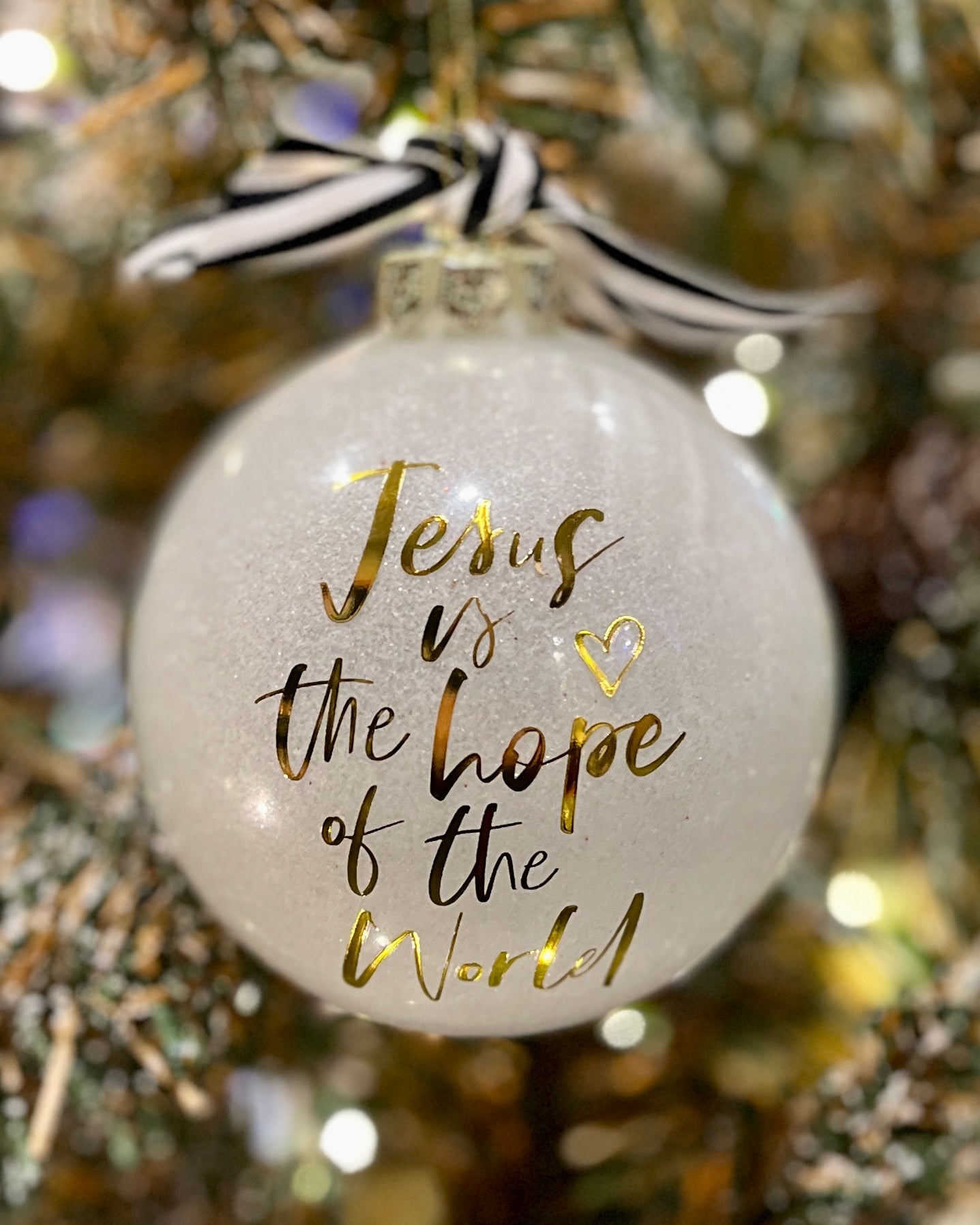 CHRISTMAS JOY - JESUS IS THE HOPE OF THE WORLD GLASS ROUND ORNAMENT BOXED 12237