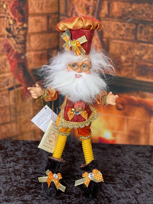 MARK ROBERTS NORTH POLE SMALL  PUMPKIN PIE ELF 51-05591