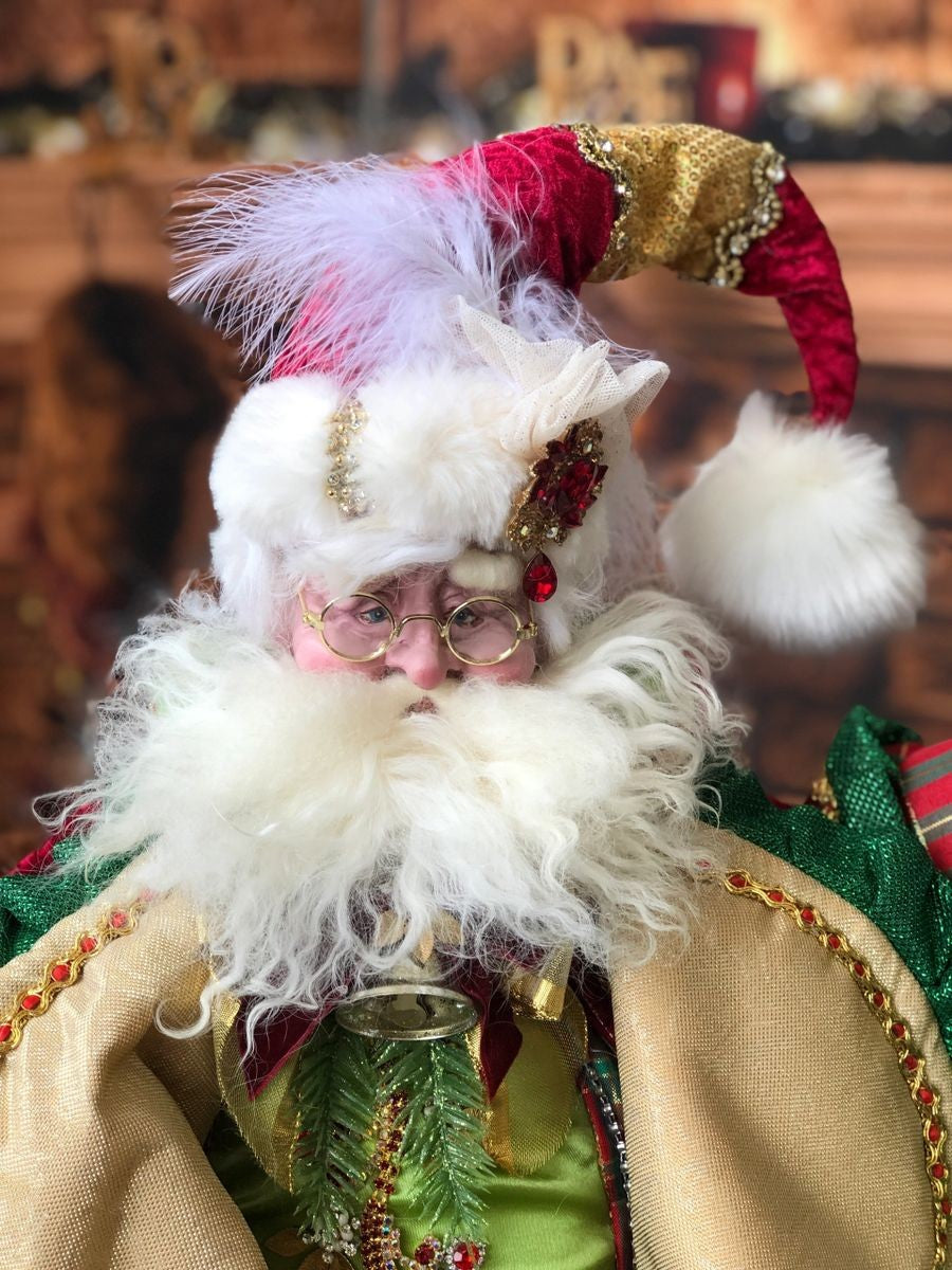 MARK ROBERTS SANTA - SANTA WITH STOCKING 51-05706