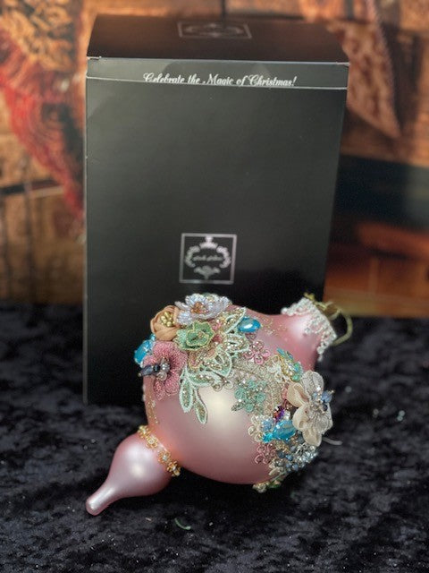 MARK ROBERTS ORNAMENTS - KINGS JEWELS PINK HANGING ORNAMENT
