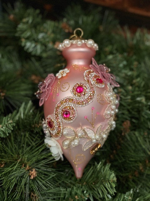 MARK ROBERTS ORNAMENTS - KINGS JEWELS PINK FINIAL HANGING ORNAMENT