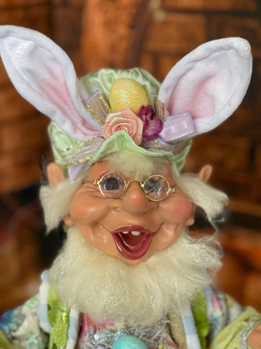 MARK ROBERTS MEDIUM EASTER ELF 51-05110