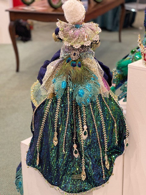 MARK ROBERTS MADAME PEACOCK CLAUS 26INCH 51-23908