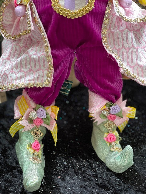 MARK ROBERTS MEDIUM EASTER EGG PAINTER ELF 51-23114