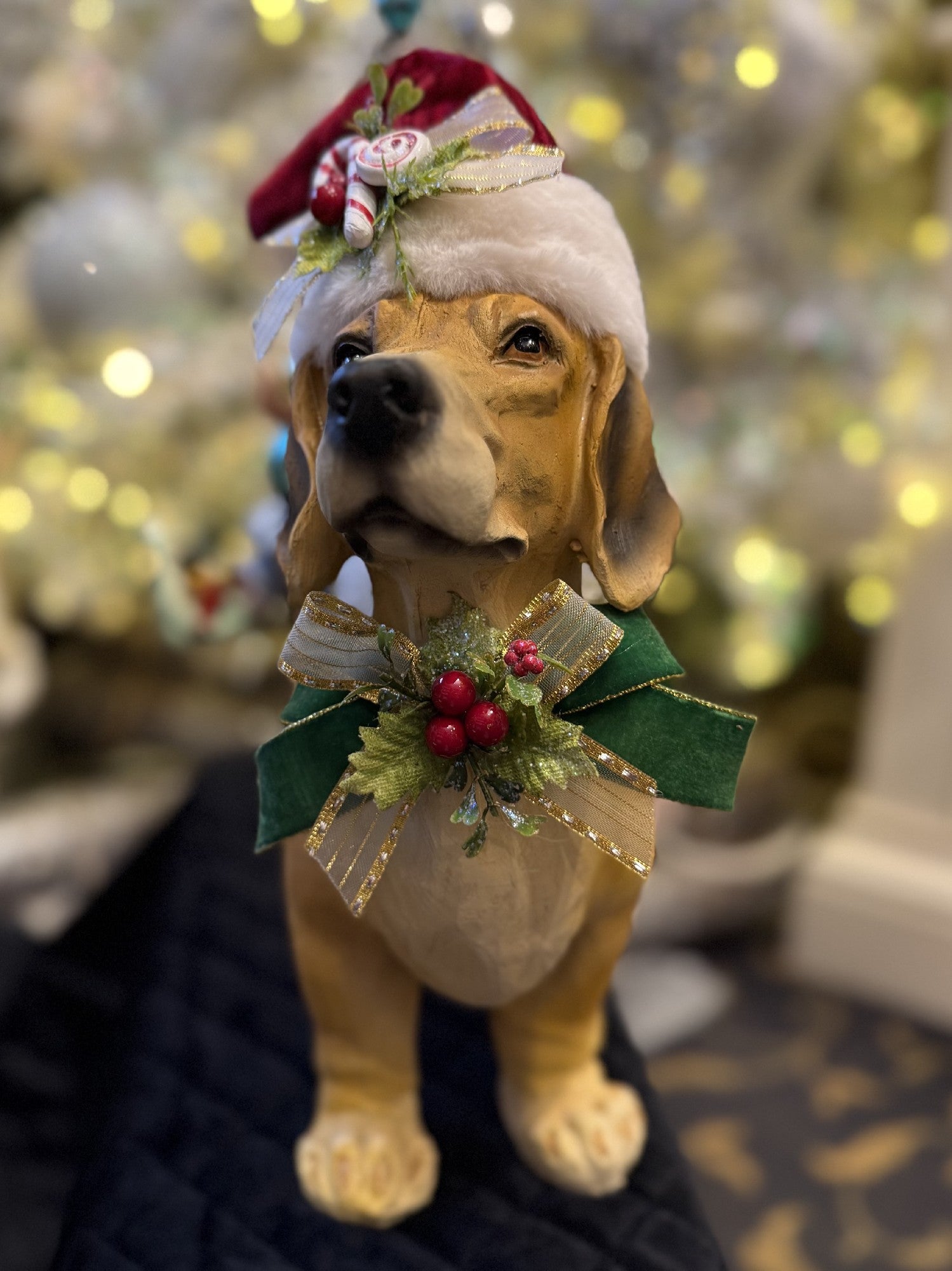 MARK ROBERTS NOTHING BUT A HOUND DOG WITH ELF 51-58464 