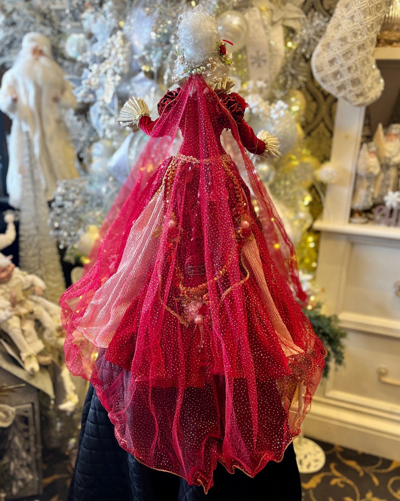 MARK ROBERTS - RUBY RED MRS CLAUS 51-58700