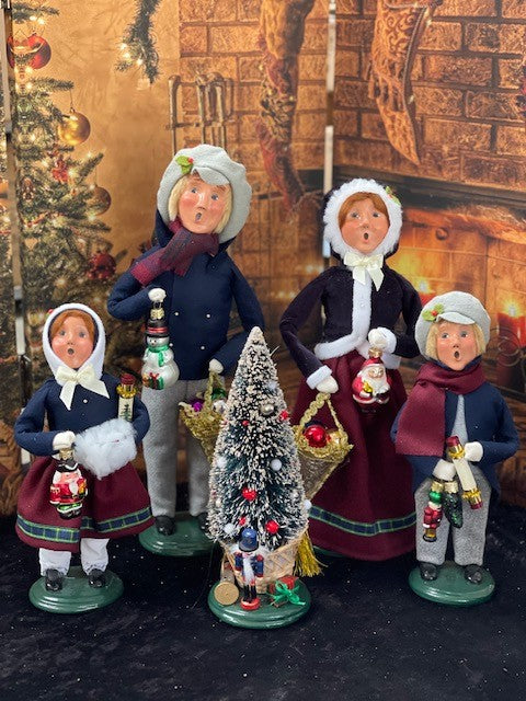 BYERS' CHOICE DECORATED TREE ON BASE