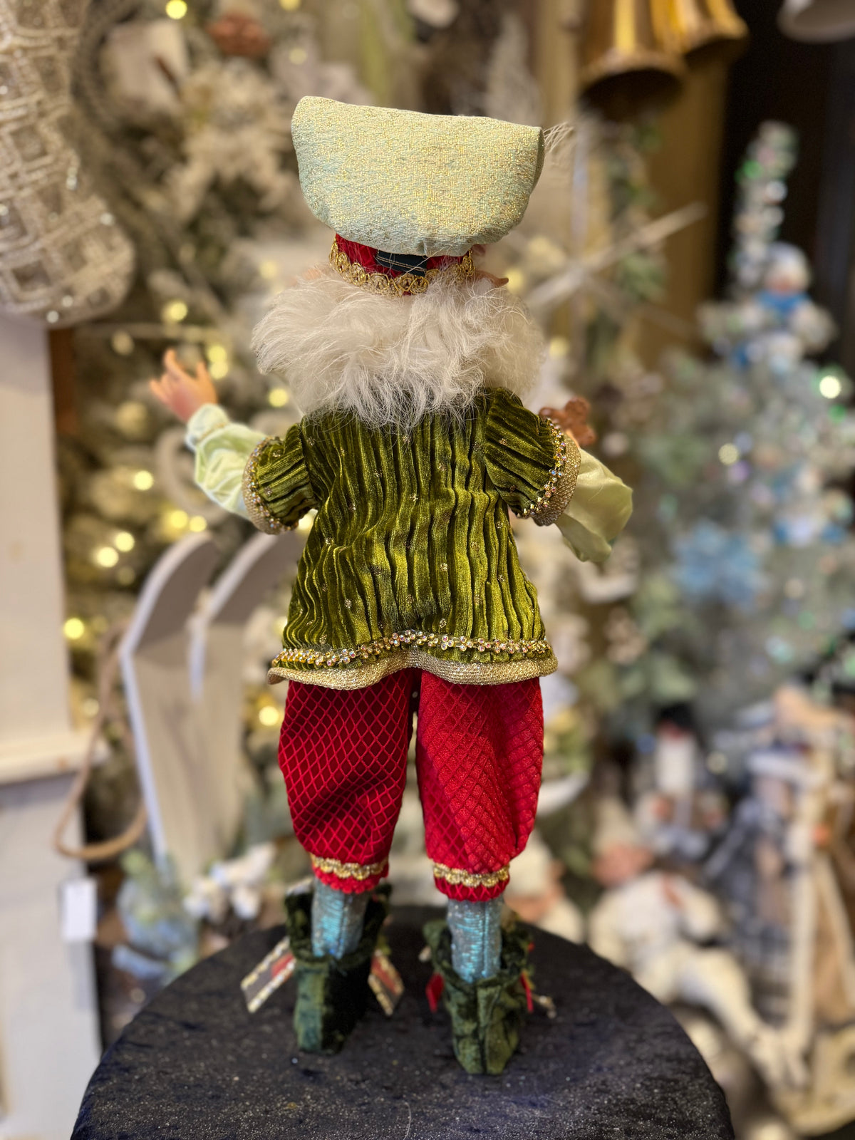 MARK ROBERTS - Medium North Pole Gingerbread Elf 51-64138