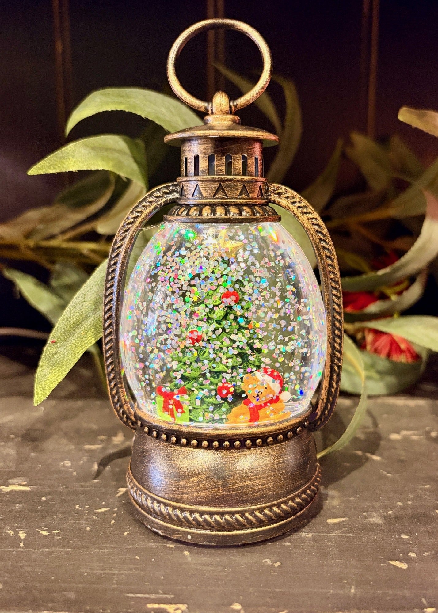 Snowing Mini Oil Lantern w/ Xmas Tree MJ02-2