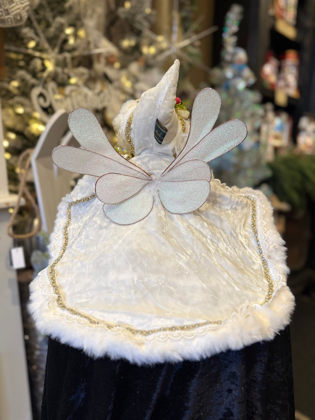 MARK ROBERTS - Medium Winter Wonderland Fairy 51-64408