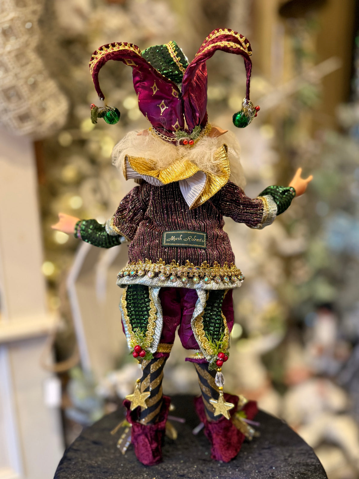 MARK ROBERTS - Medium North Pole Festivites Elf 51-64134
